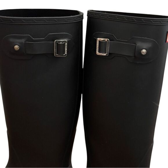Hunter Original Back Adjustable Buckle Strap Black Pull On Rain Boots. 7. - Picture 4 of 8